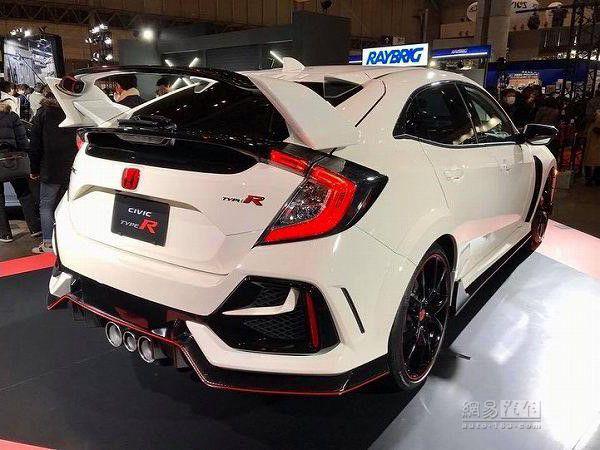 追求更极致操控 本田发布新款思域TYPE R