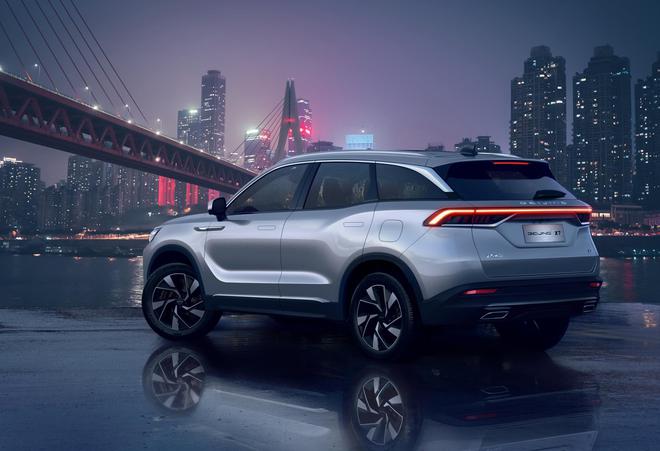 定位中型SUV/5月开启预售 BEIJING-X7官图亮相